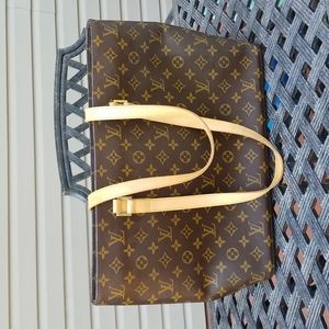 Louis Vuitton Luco Tote